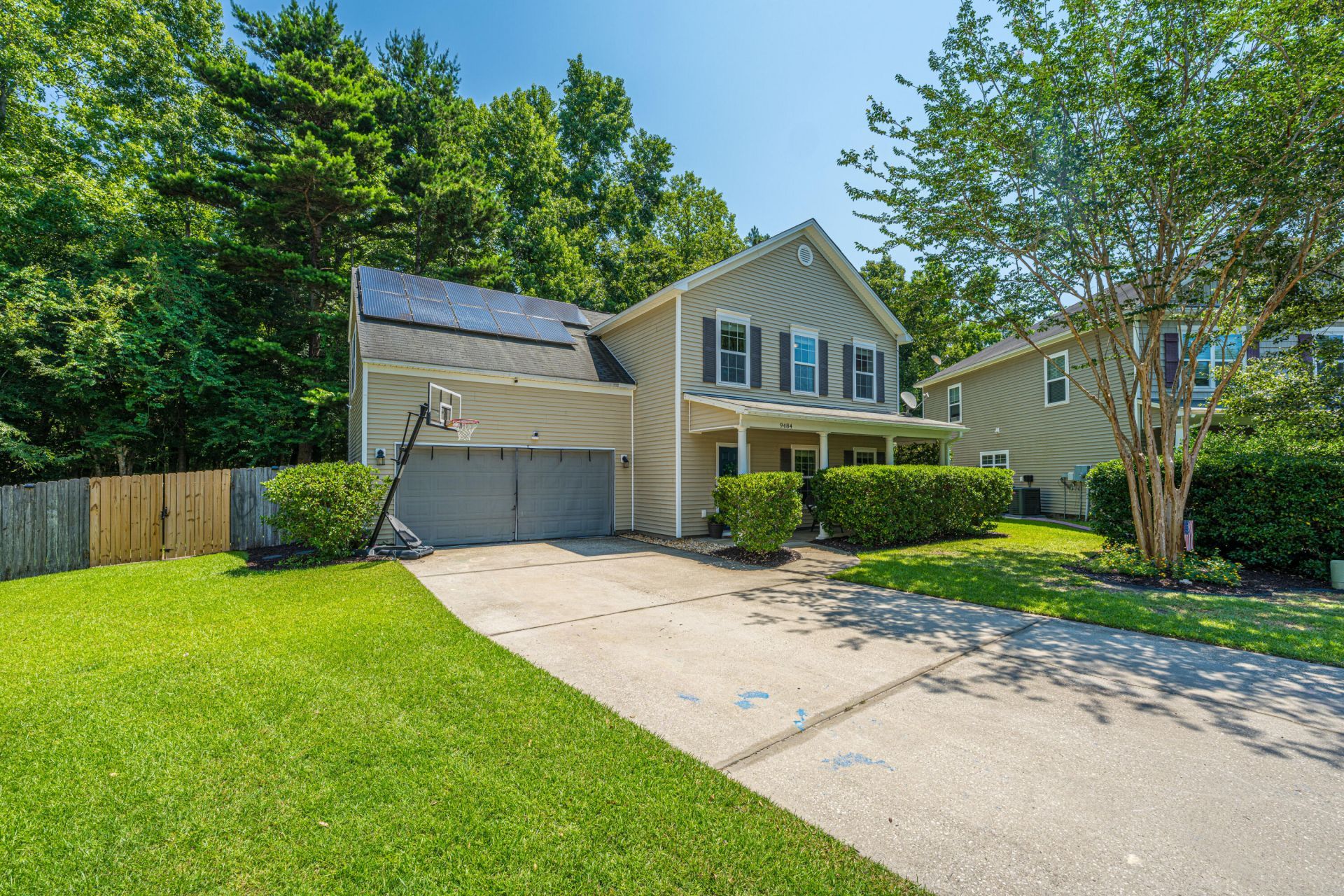 9484 Falling Embers Lane Photo 6