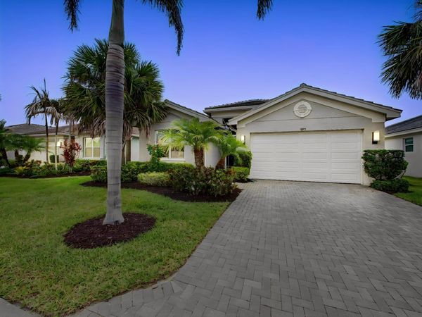11875 SW Jasper Lake Way, Port St. Lucie, FL 34987