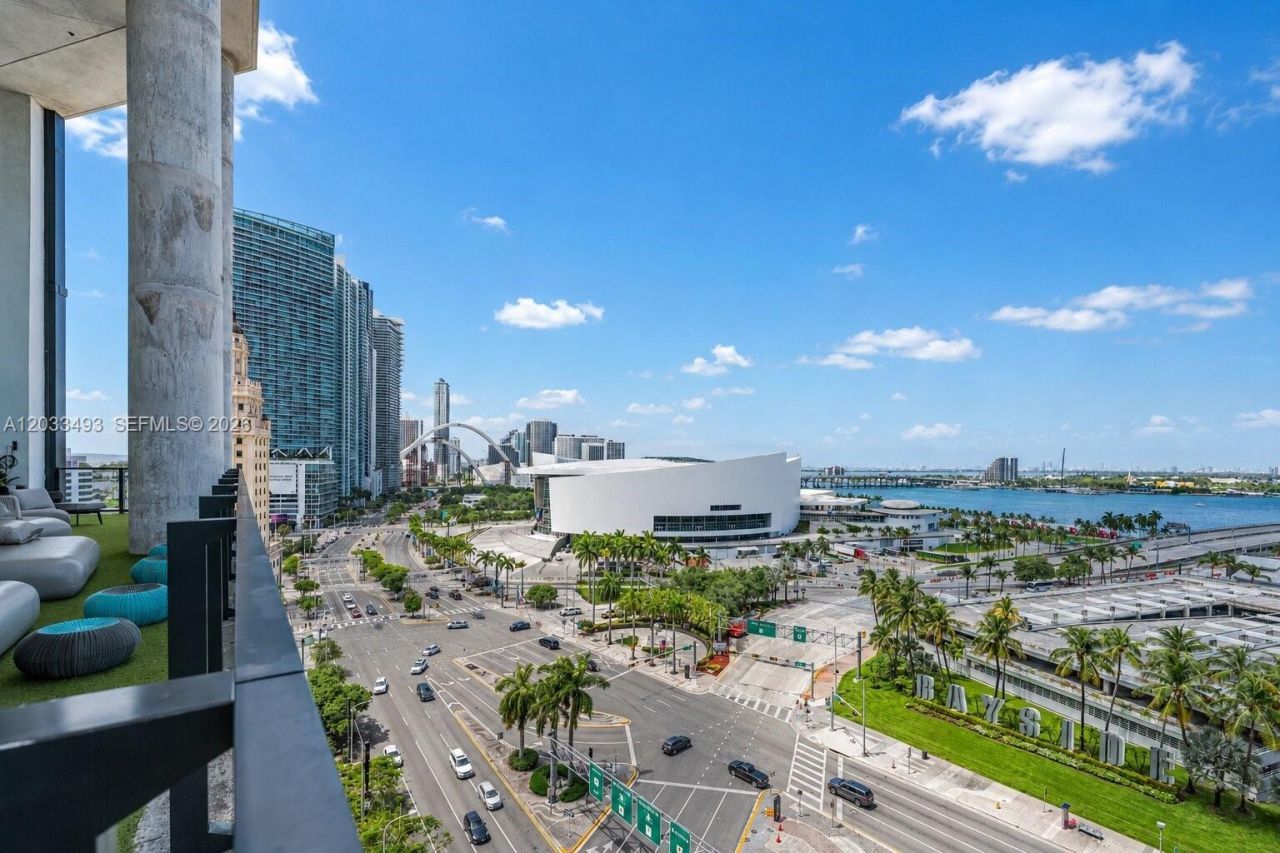 398 NE 5th St , Unit 3318, Miami, FL 33132 Photo