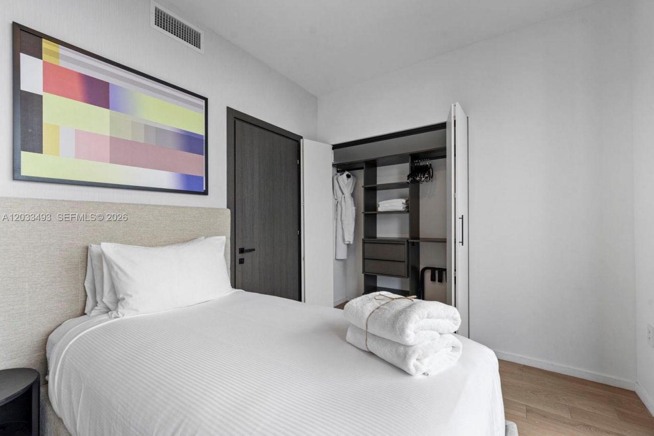 398 NE 5th St , Unit 3318, Miami, FL 33132 Photo