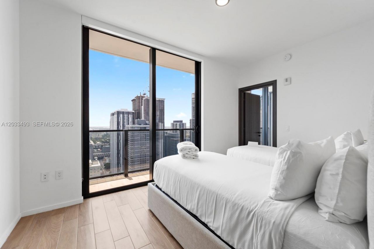398 NE 5th St , Unit 3318, Miami, FL 33132 Photo