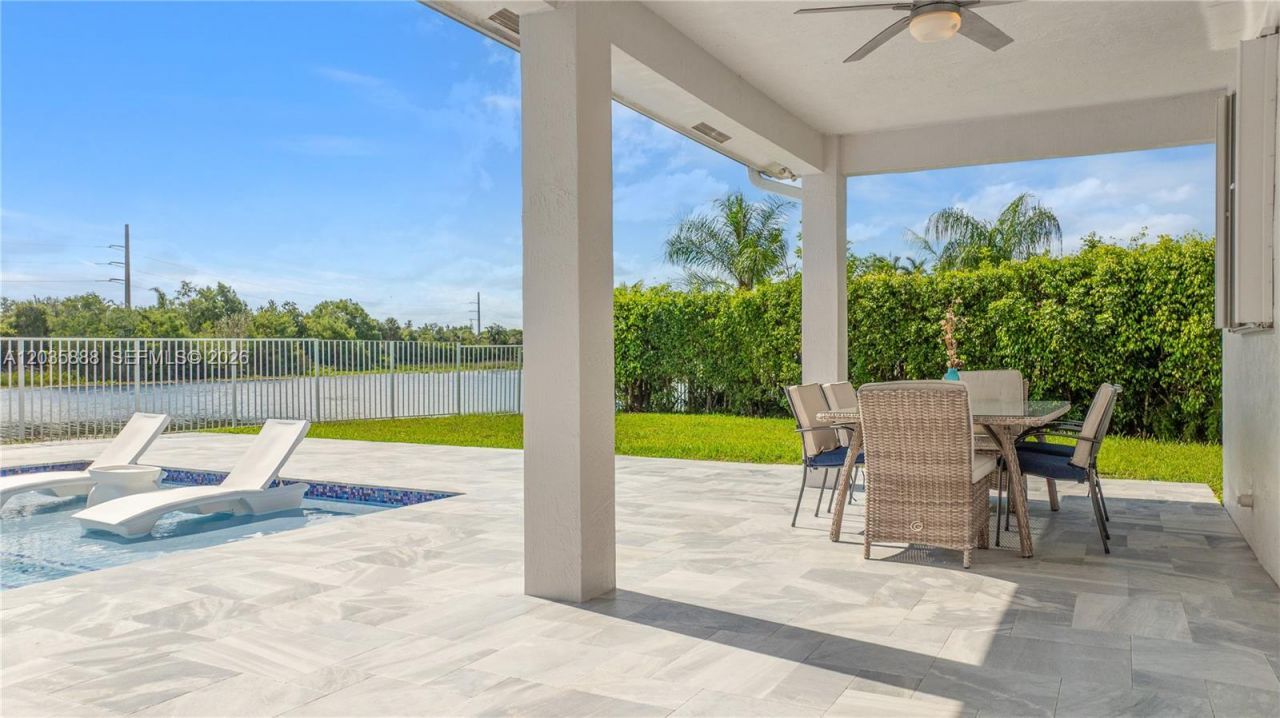 2505 Hunters Run Way, Weston, FL 33327 Photo