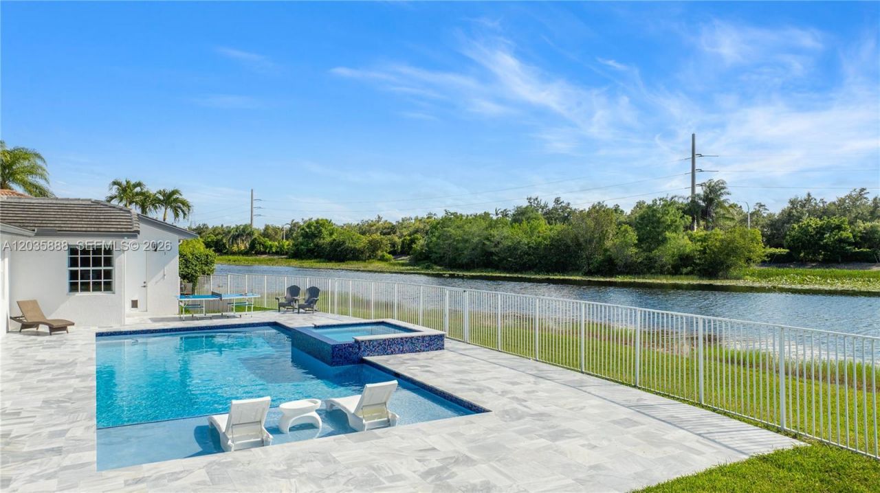 2505 Hunters Run Way, Weston, FL 33327 Photo