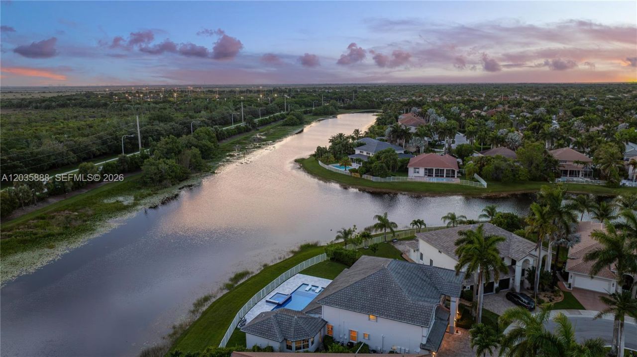 2505 Hunters Run Way, Weston, FL 33327 Photo