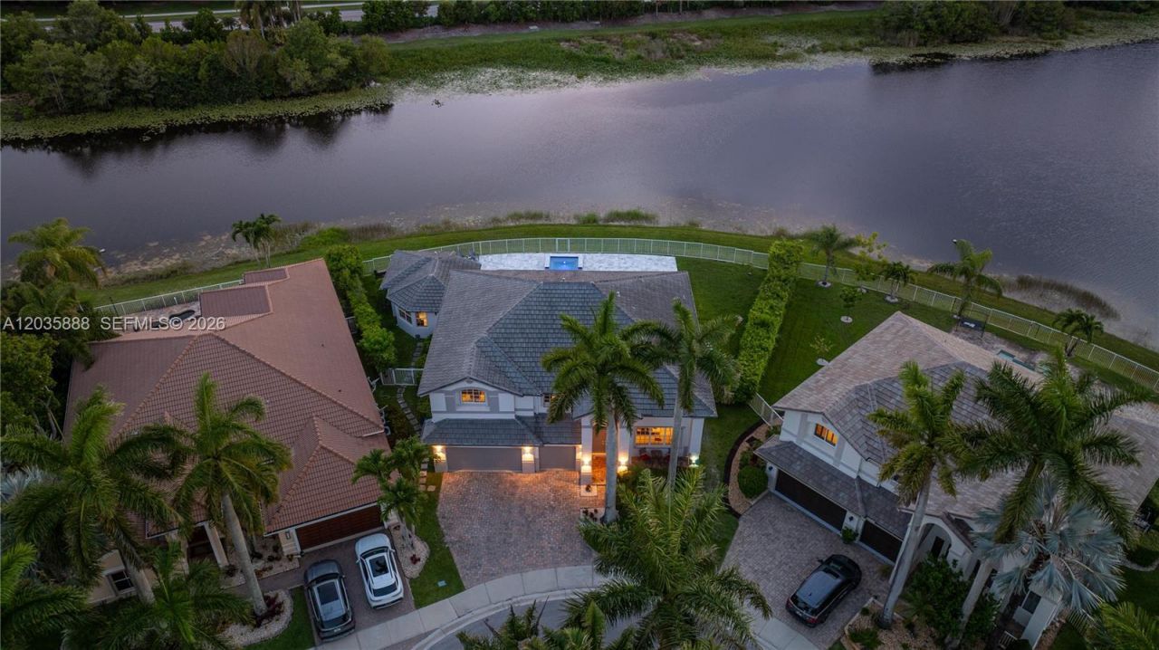 2505 Hunters Run Way, Weston, FL 33327 Photo