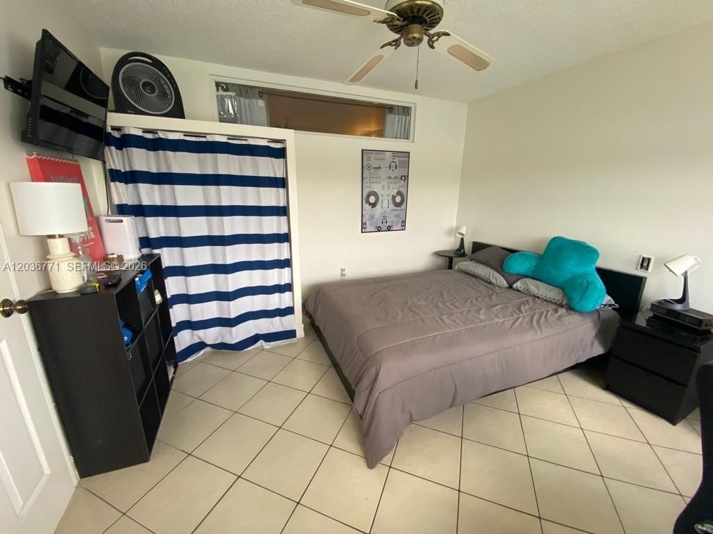 873 NE 195th St , Unit 308, Miami, FL 33179 Photo