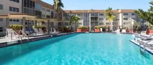 873 NE 195th St , Unit 308, Miami, FL 33179 Photo