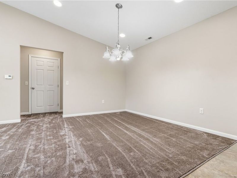 3038 Mahogany Run Circle NW, North Canton, OH 44720 Photo 14