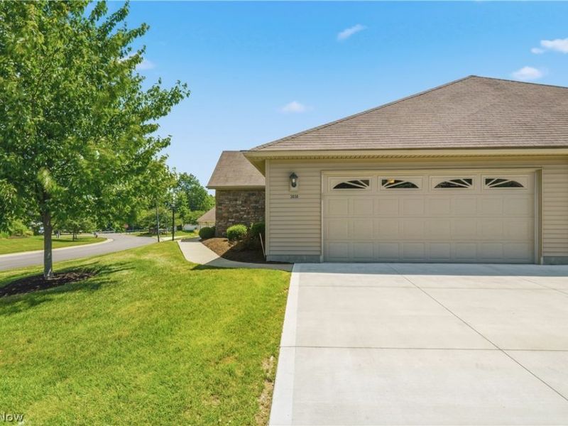 3038 Mahogany Run Circle NW, North Canton, OH 44720 Photo 29