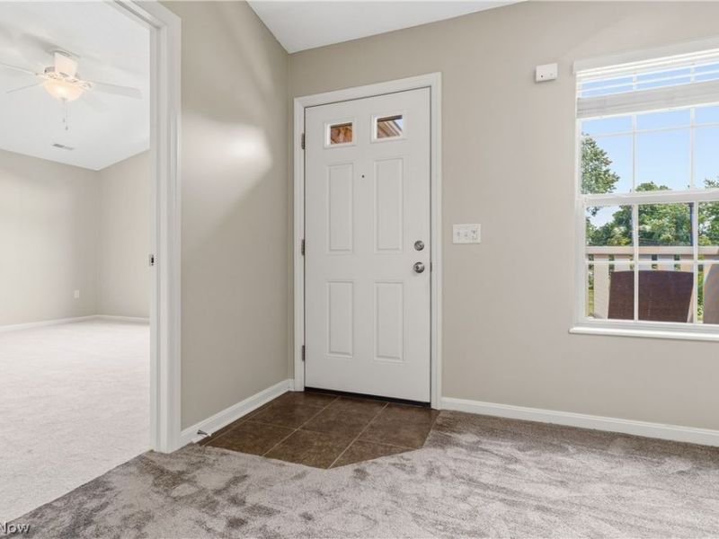 3038 Mahogany Run Circle NW, North Canton, OH 44720 Photo 8