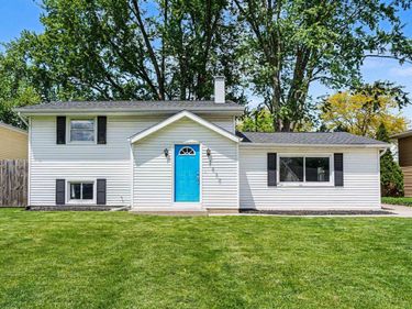2630 Castine Walk Drive, Mishawaka, IN 46544