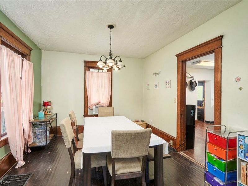 136 Smith Avenue NW, Canton, OH 44708 Photo 4