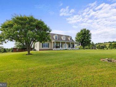 1435 KNOXLYN ORRTANNA ROAD, ORRTANNA, PA 17353