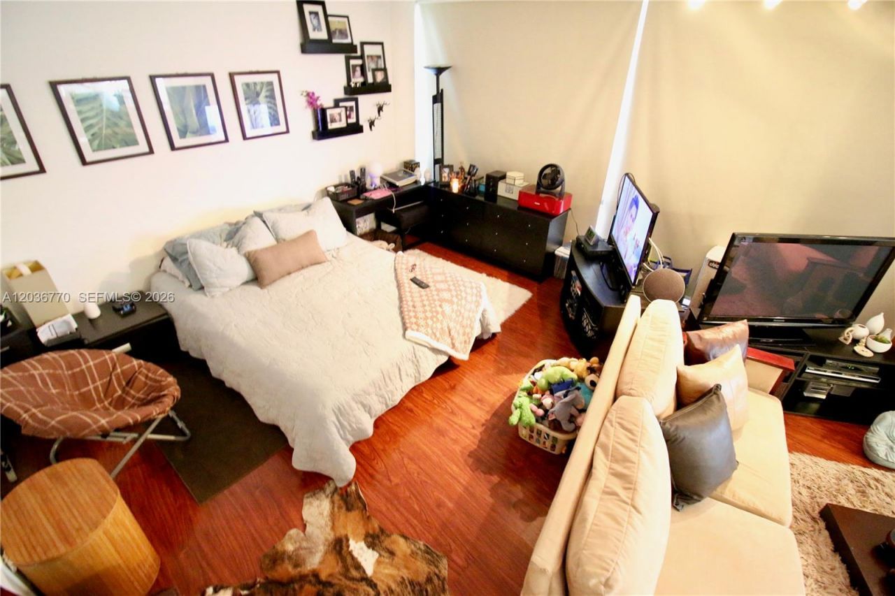 900 Bay Dr , Unit 215, Miami Beach, FL 33141 Photo