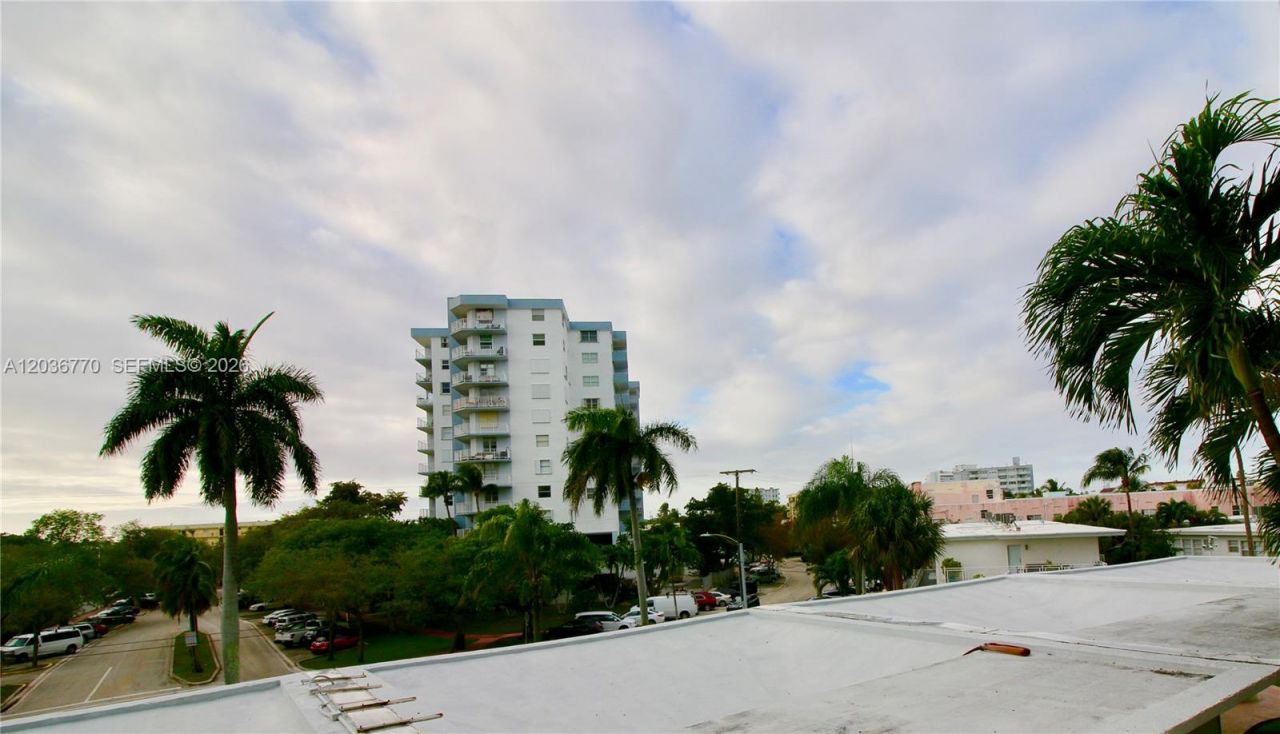 900 Bay Dr , Unit 215, Miami Beach, FL 33141 Photo