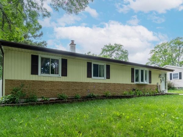 8091 N Pingree AVENUE, Milwaukee, WI 53224