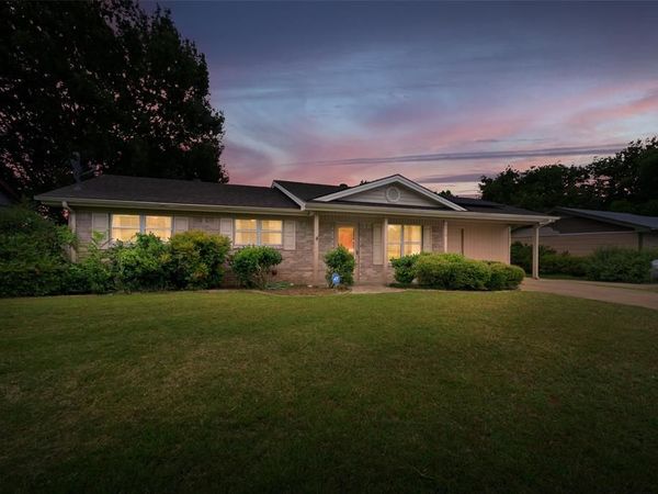 1119 Chester Street, Cleburne, TX 76033