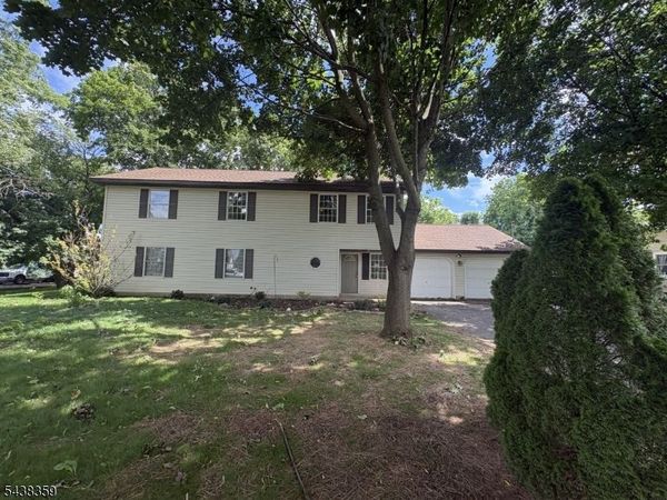 940 Hobson St, Alpha, NJ 08865