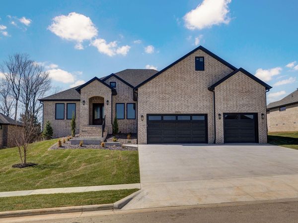 2023 N Silver Charm Avenue , Springfield, MO 65802