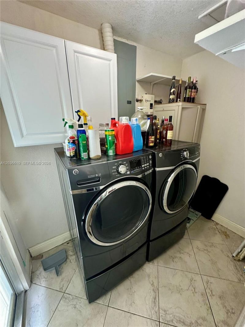 2931 SW 25th St , Unit 2931, Miami, FL 33133 Photo