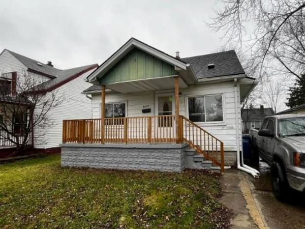 8647 Chalmers Avenue, Warren, MI 48089