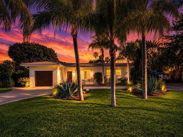 2031 Pleasant Drive, Juno Beach, FL 33408