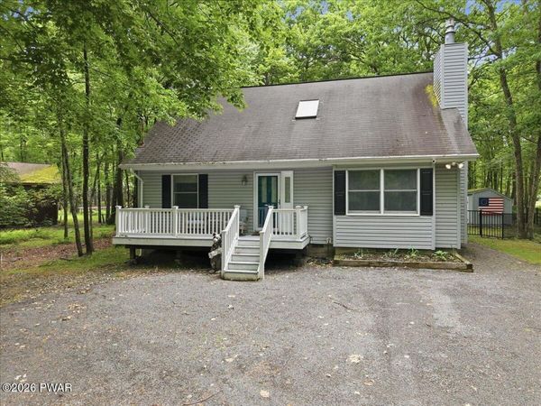 117 Franklin Drive , Hawley, PA 18428