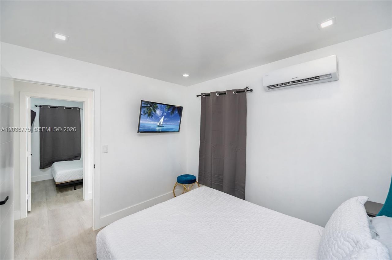 3016 NW 22nd Ct , Unit 3018, Miami, FL 33142 Photo
