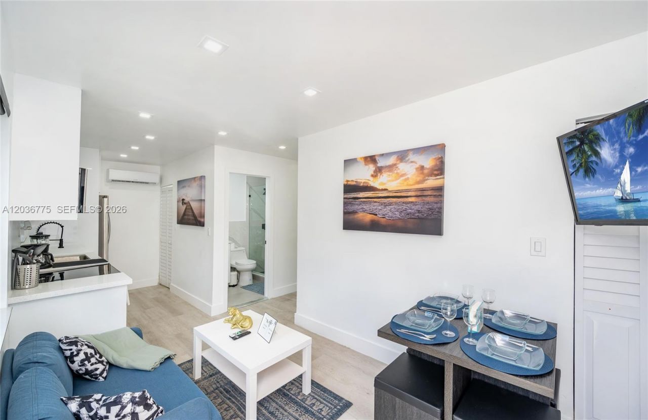 3016 NW 22nd Ct , Unit 3018, Miami, FL 33142 Photo