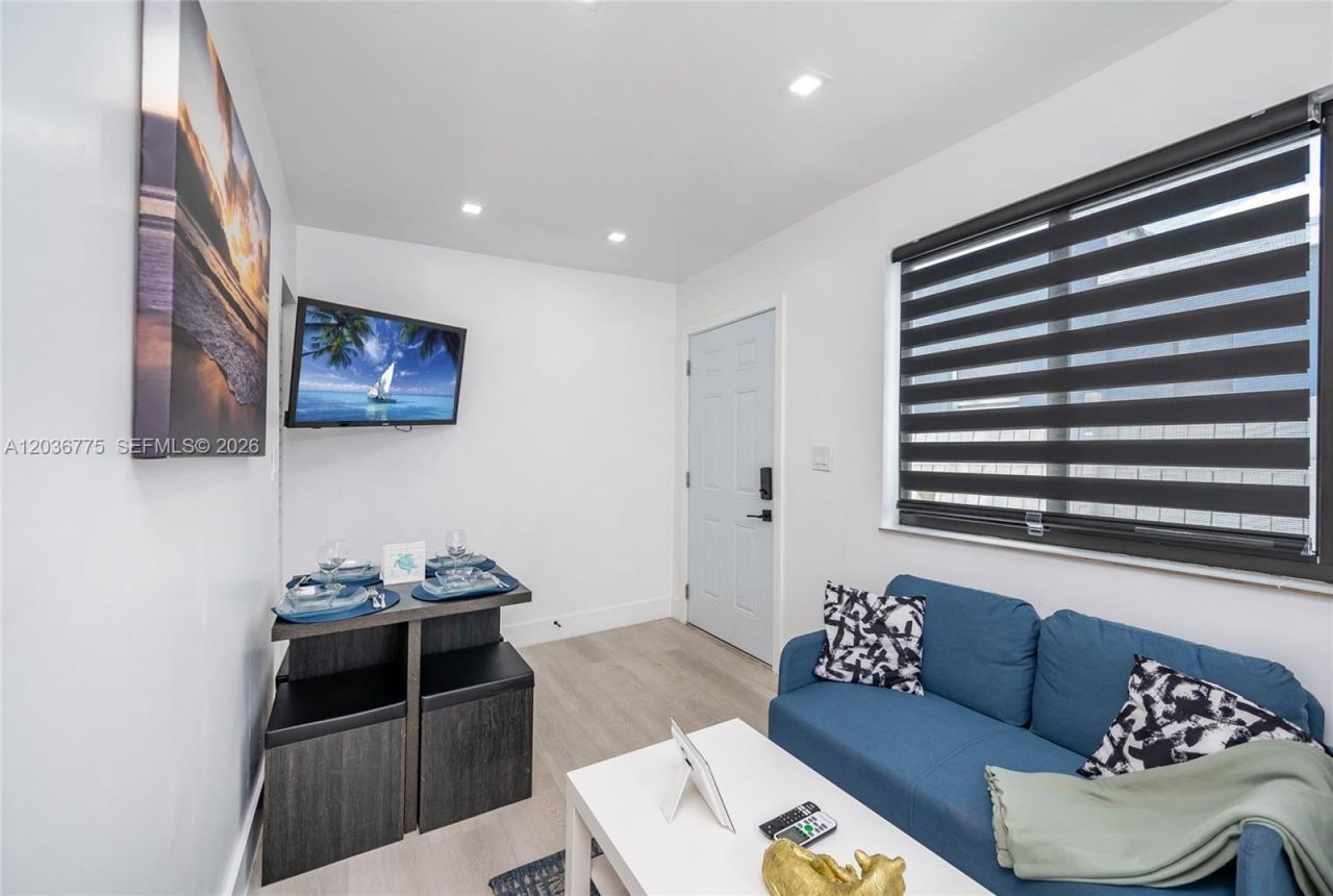 3016 NW 22nd Ct , Unit 3018, Miami, FL 33142 Photo