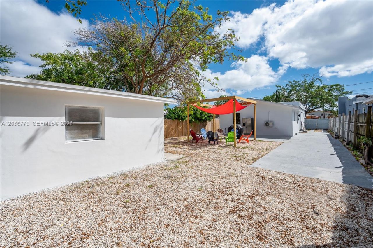 3016 NW 22nd Ct , Unit 3018, Miami, FL 33142 Photo