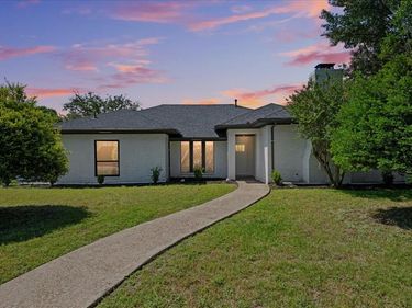 5856 Winding Woods Trail, Dallas, TX 75227