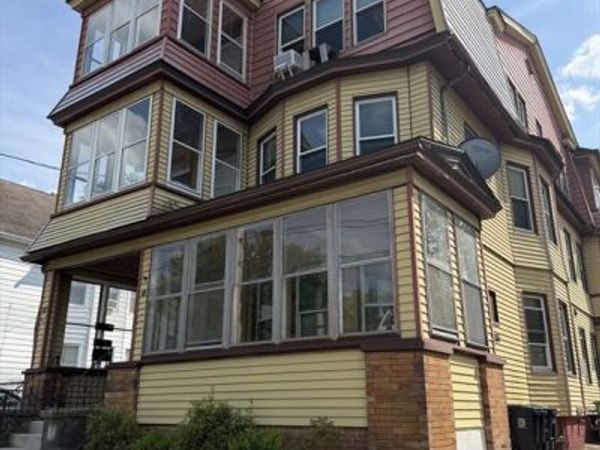 46 St. James Ave, Unit 1, Chicopee, MA 01020