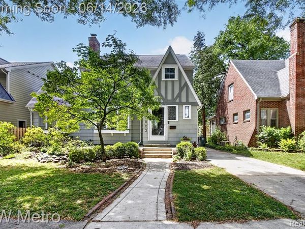 1823 W Houstonia Avenue, Royal Oak, MI 48073