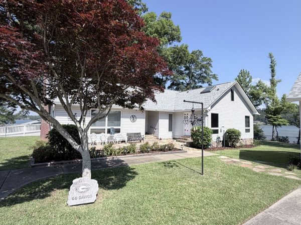 9489 Lee Rd 379, Valley, AL 36854