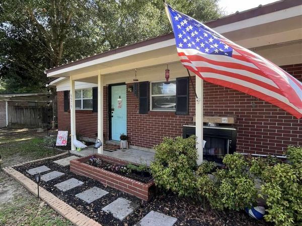 6575 Julia Dr, Milton, FL 32570