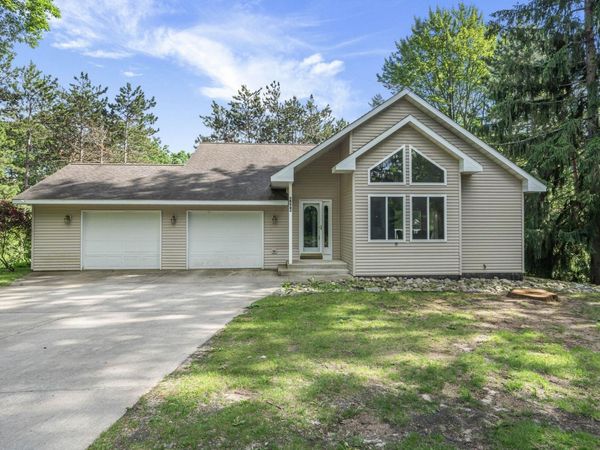 6496 Crosby Road S, Cadillac, MI 49601