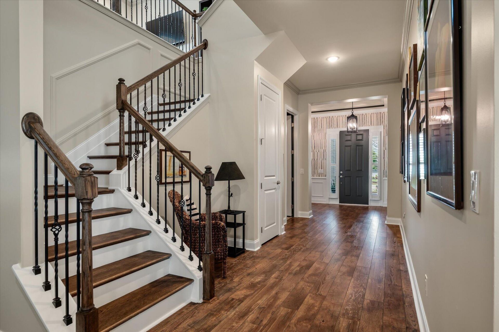 664 Marsh Cove Circle Photo 7