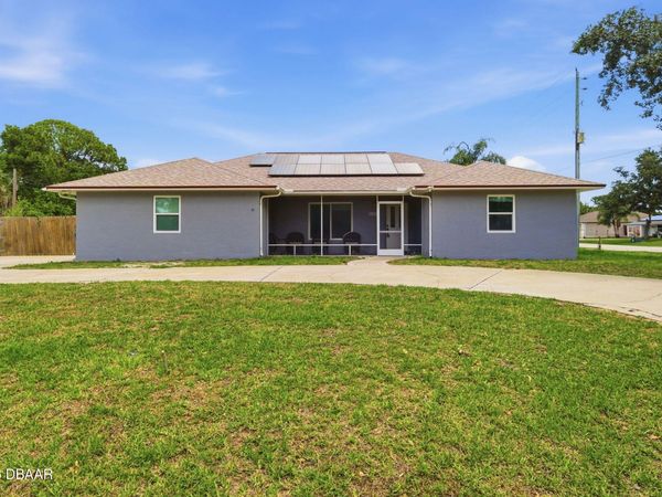 602 Lake Drive, Sebastian, FL 32958
