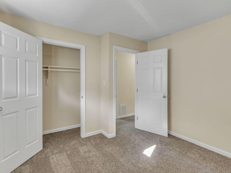 5194 Hacket Drive, Columbus, OH 43232 Photo 20