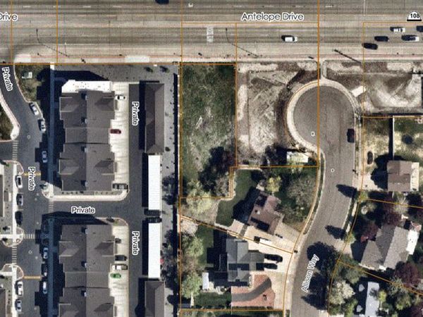 1557 W ANTELOPE DR , Syracuse, UT 84075
