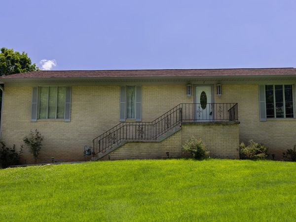 7409 Blacks Ferry Rd, Knoxville, TN 37931