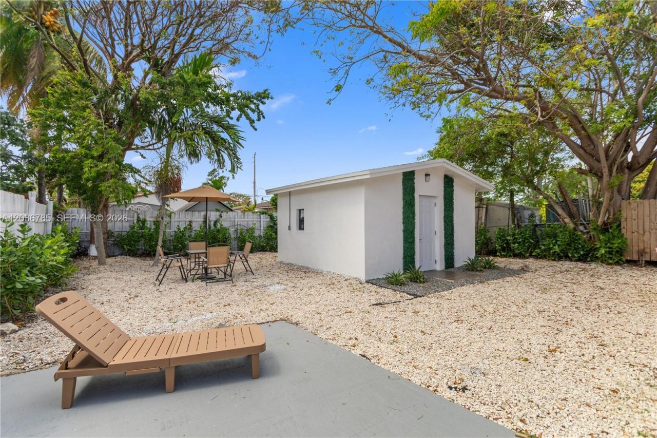 3016 NW 22nd Ct , Unit 3020, Miami, FL 33142 Photo