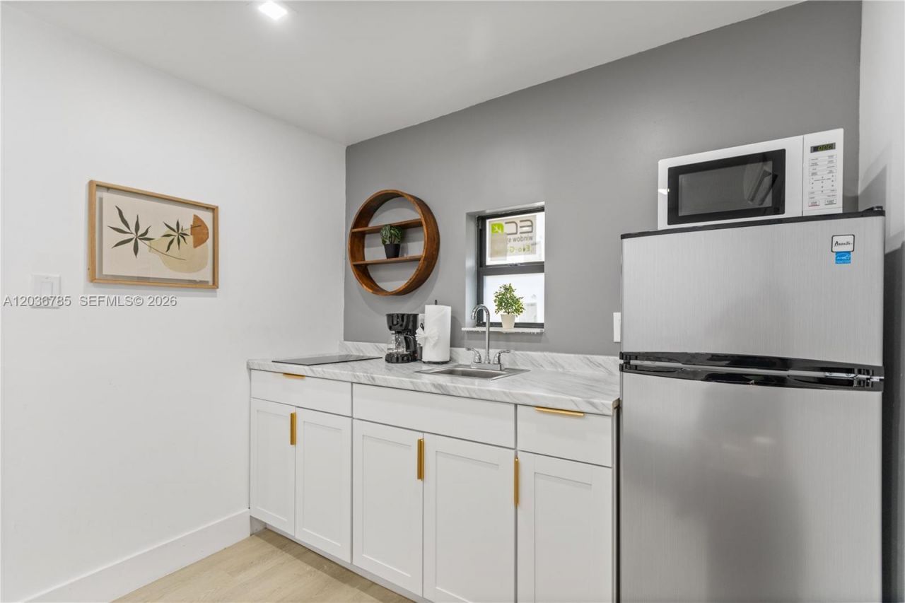 3016 NW 22nd Ct , Unit 3020, Miami, FL 33142 Photo