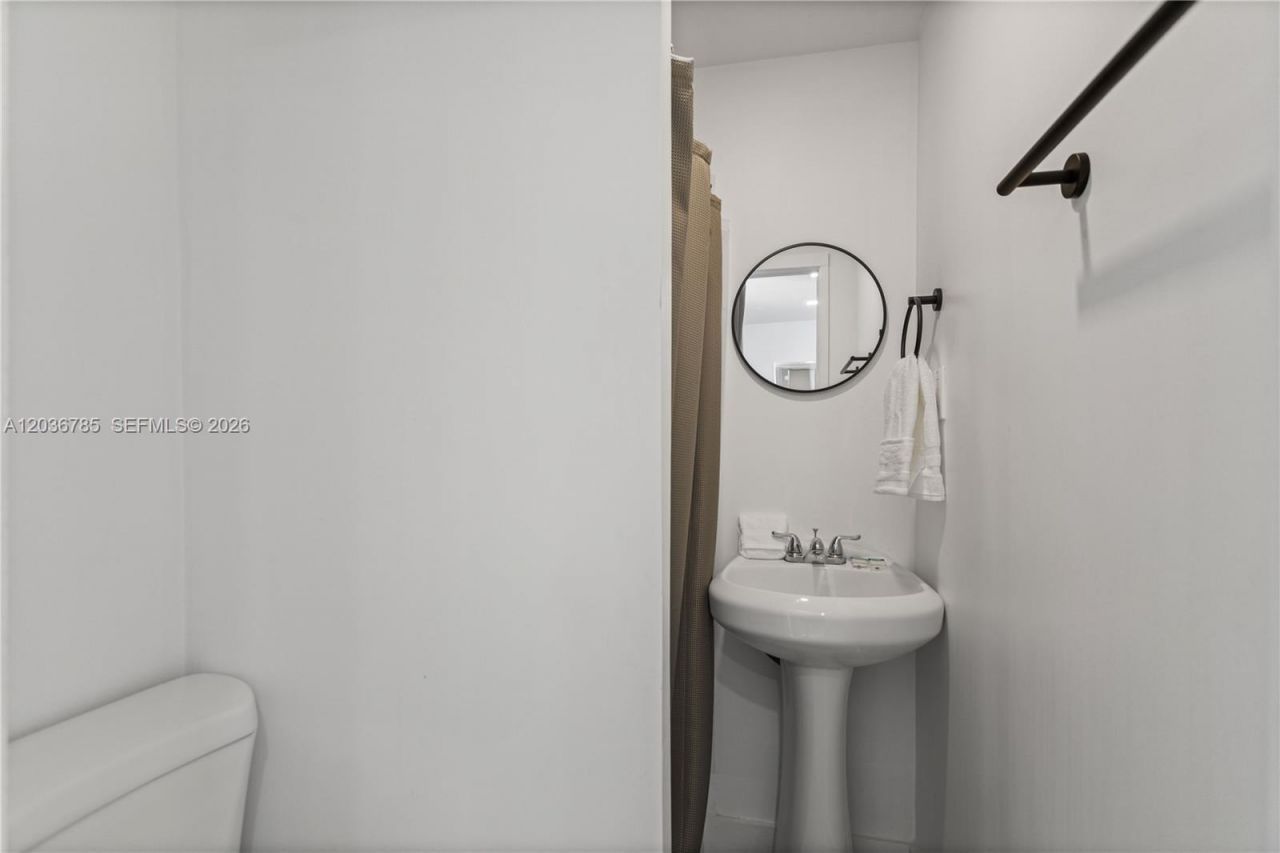 3016 NW 22nd Ct , Unit 3020, Miami, FL 33142 Photo
