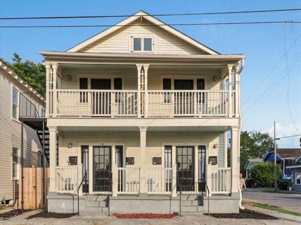 1701 EAGLE Street, Unit 2B, New Orleans, LA 70118