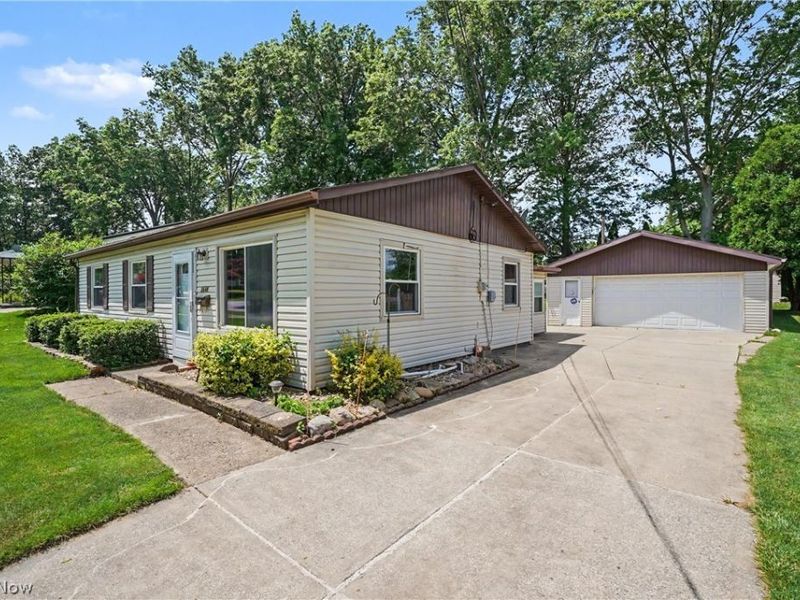 3648 Northport Drive, Stow, OH 44224 Photo 2