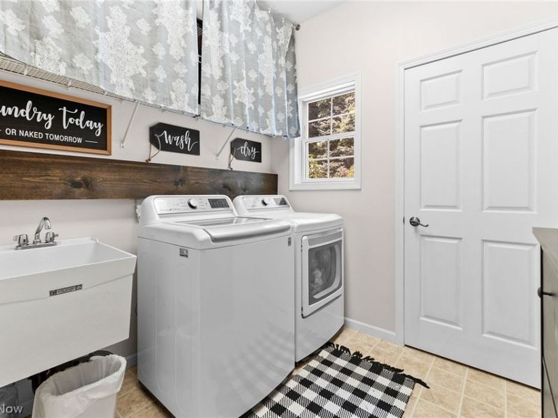 1 Cayuse Trail, Malvern, OH 44644 Photo 24
