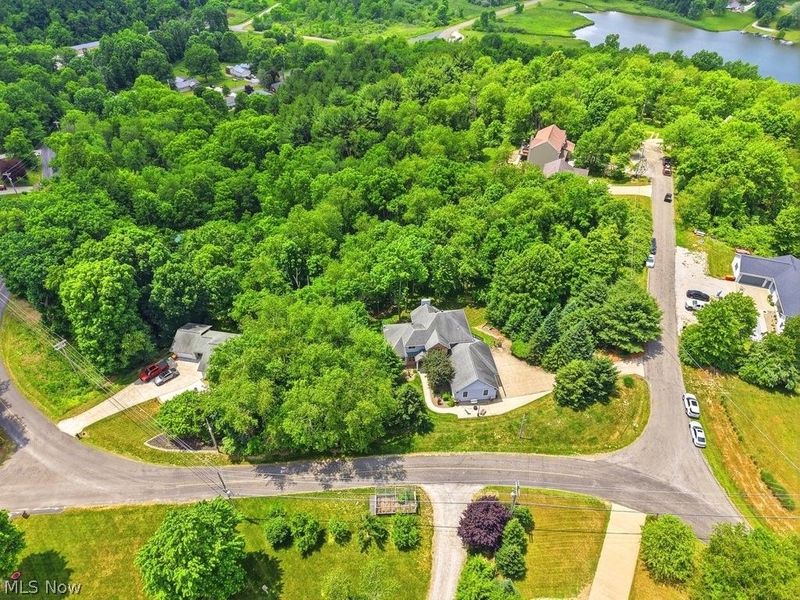 1 Cayuse Trail, Malvern, OH 44644 Photo 6