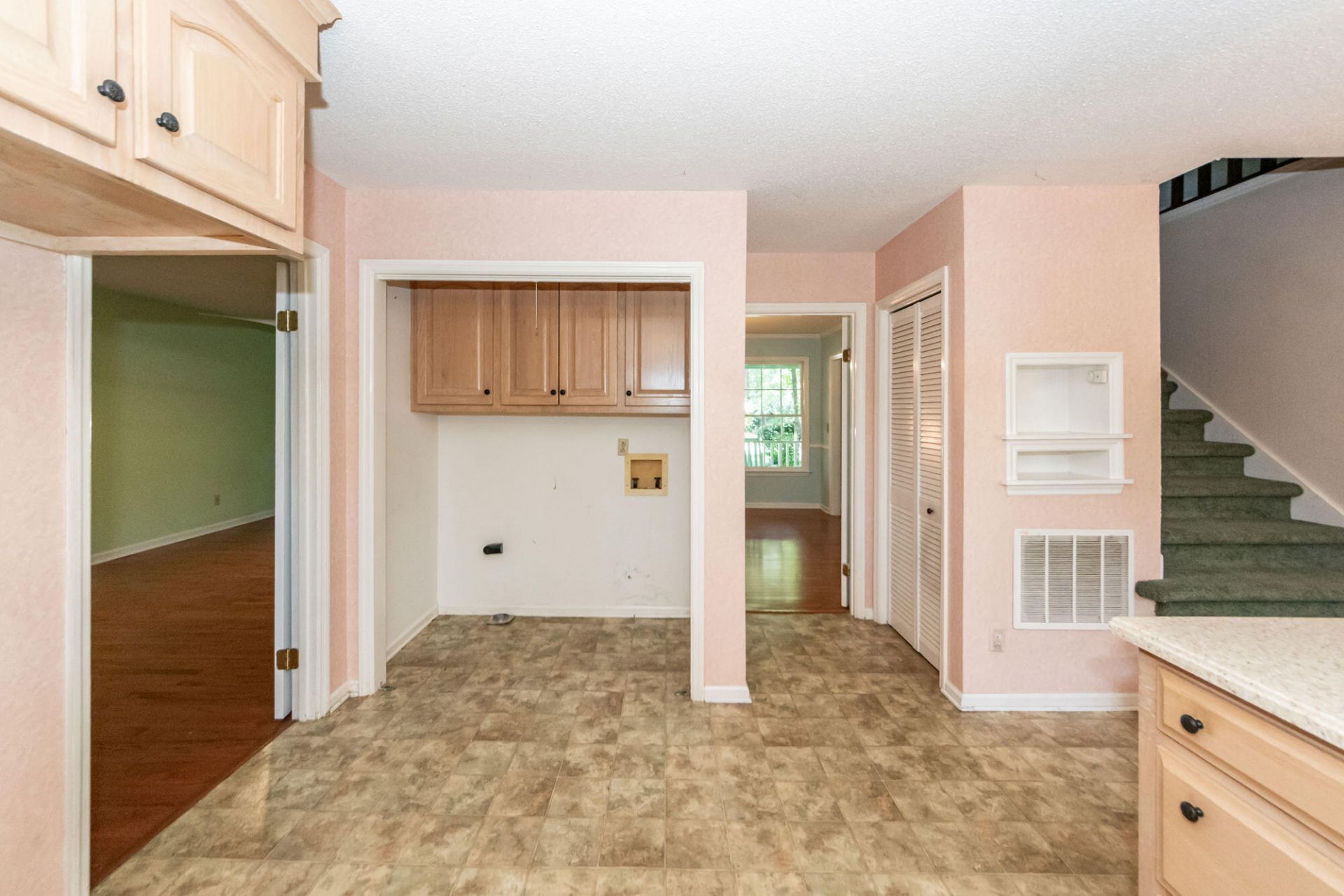 1071 Deleisseline Boulevard Photo 15